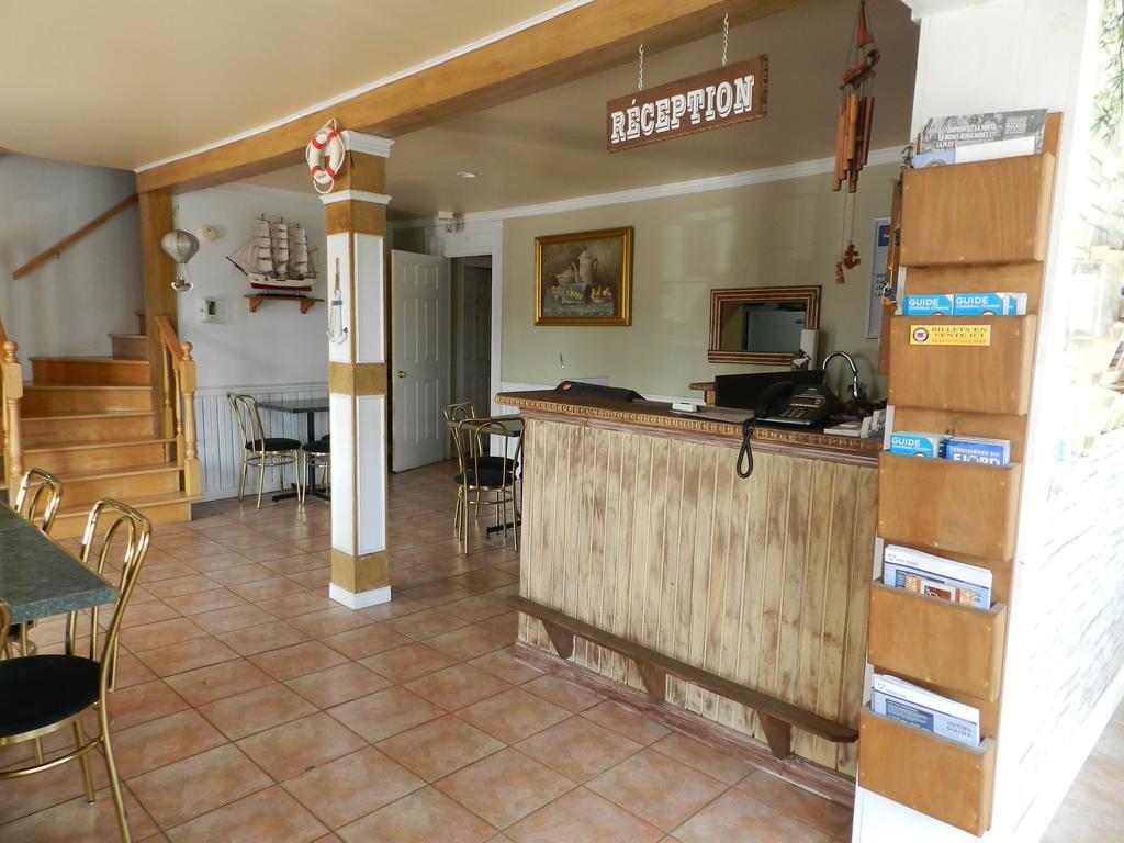 Auberge Chez Caro Sacre-Coeur Eksteriør billede